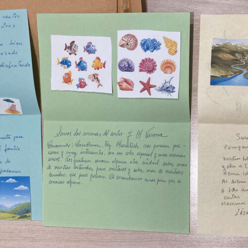 Cartas con escritos y dibujos